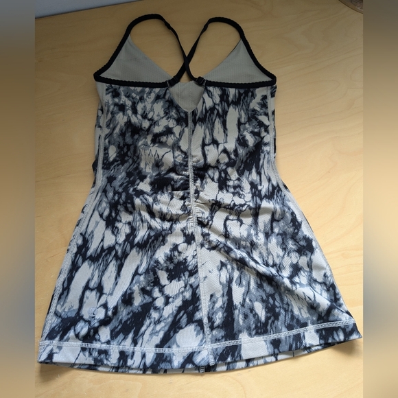 2/35$ Lululemon Open Your Heart Tank Size 4 Tan And Black Color W1967S - Picture 9 of 14